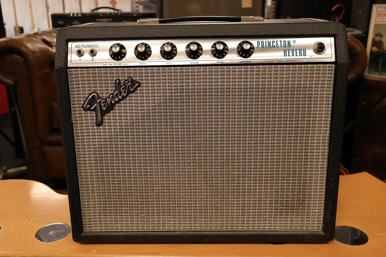 Vintage tube amplifier restoration by Obionar Electronics
